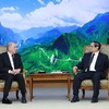 Le Premier ministre vietnamien Pham Minh Chinh (droite) et le vice-Premier ministre malaisien Fadillah Yusof. Photo : VNA.