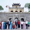 C'est une bonne occasion pour la délégation de l’Assemblée générale de l’UNESCO de découvrir d’anciens sites imprégnés de l’identité culturelle vietnamienne. Photo : baoquocte.vn. 