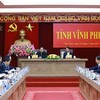 Le Premier ministre Pham Minh Chinh a travaillé avec la Permanence du Comité provincial du Parti sur la situation de développement socio-économique et la réponse aux propositions et recommandations pour que la province se développe rapidement et durablement. Photo : VNA. 