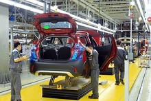 La production automobile au cours des 10 premiers mois du Vietnam estimée à 362 000 unités. Photo : VNA.