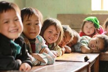 Les enfants démunis sont les premiers bénéficiaires du projet. Photo : VNA.
