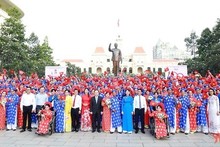 Le mariage collectif de 2022. Photo : qdnd.vn