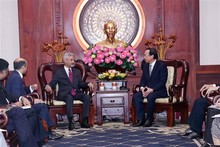 Le secrétaire du Comité du Parti de Hô Chi Minh-Ville, Nguyên Van Nên (à droite), et le ministre indien des Affaires étrangères, Subrahmanyam Jaishankar. Photo : VNA.