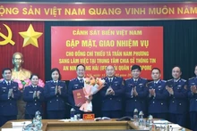 Cérémonie de départ du major Tran Nam Phuong organisée le 11 février à Hanoi. Photo : NDEL
