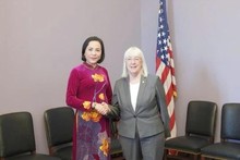 La vice-présidente de l'AN vietnamienne, Nguyen Thi Thanh (à gquche) et la sénatrice américaine Patricia Murray. Photo : NDEL