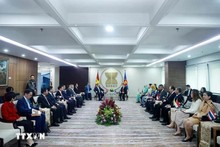 Le secrétaire général Tô Lâm rencontre le secrétaire général de l'ASEAN Kao Kim Hourn et le Comité des représentants permanents auprès de l'ASEAN (CPR). Photo : VNA.