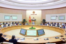 Vue de la première réunion du Comité de pilotage pour la restructuration, la réorganisation des unités administratives et le développement d’un modèle d’administration locale à deux niveaux. Photo : VNA.