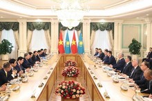 Panorama de l'entretien entre les deux dirigeants. Photo : VNA.