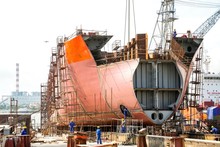 La construction navale du Vietnam nourrie par l’ambition de conquérir les grands horizons maritimes.