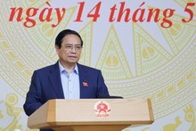 Le Premier ministre Pham Minh Chinh ordonne le lancement d'une campagne de lutte contre la contrefaçon, lors de la réunion. Photo: baochinhphu.vn