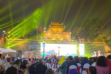 Coup d'envoi de la Journée de la poésie vietnamienne 2023. Photo : VOV.