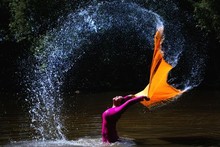 "Une jeune fille Cham" du photographe Huỳnh Tú. Source : Comité d’organisation.