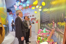 De nombreux produits agricoles du Vietnam sont présentés lors de l’EXPO 2025. Photo : NDEL.
