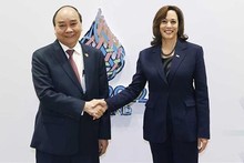 Le Président vietnamien, Nguyên Xuân Phuc, et la Vice-Présidente américaine, Kamala Harris. Photo : VNA.