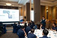 Les nouveaux étudiants participent à un programme de formation afin de se préparer avec des compétences et des connaissances utiles avant de partir étudier en Australie. Photo : Ambassade d’Australie au Vietnam.