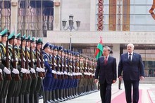 Le président biélorusse accueille le SG du Parti To Lam en visite d'État en Biélorussie