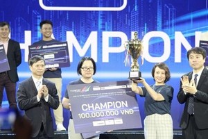 BUYO Bioplastics est devenu le champion du Concours national des technopreneurs d'innovation TECHFEST Vietnam 2023. Photo : baochinhphu.vn