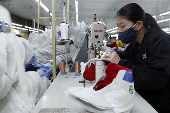 Le Vietnam s'est fixé pour objectif que d'ici 2035, l'industrie vietnamienne du textile, de l'habillement et de la chaussure se développe efficacement et durablement selon le modèle de l'économie circulaire. Photo : VNA.