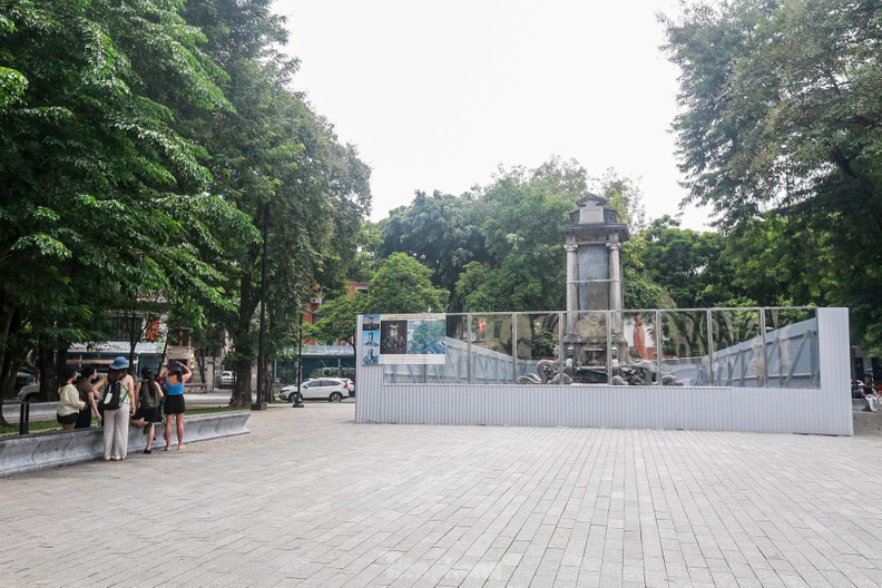 [Photos] La fontaine du Crapaud en cours de restauration ảnh 11