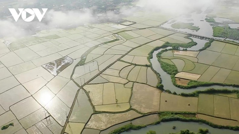 La vallée de Bac Son dispose de nombreux atouts pour devenir une destination particulièrement prisée des touristes. Une fois arrivés à Bac Son, ils seront émerveillés par la beauté propre du lieu et l’hospitalité des habitants de la région. Photo: VOV.