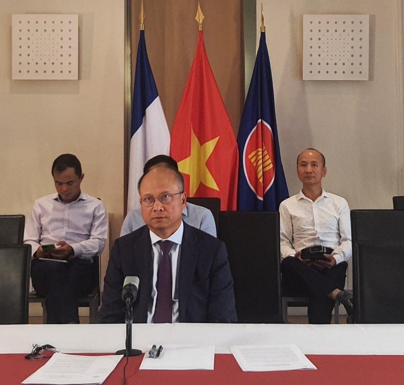 L’ambassadeur vietnamien, Dinh Toàn Thang, a présidé un séminaire en ligne sur l’Indopacifique. Photo : baoquocte.