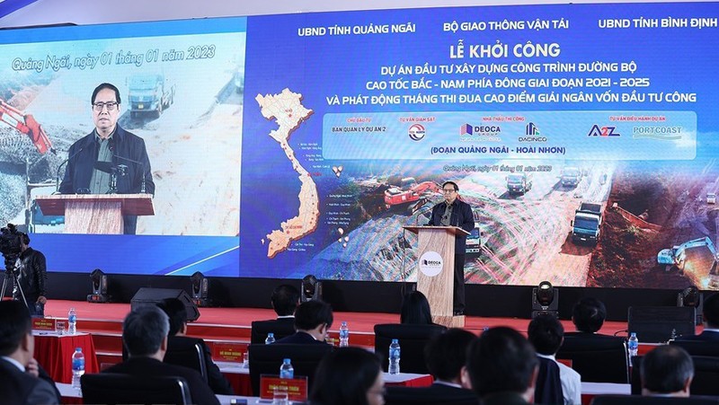 Cérémonie d'inauguration des travaux des 12 composants de la deuxième phase du projet d'autoroute Nord-Sud. Photo : VNA