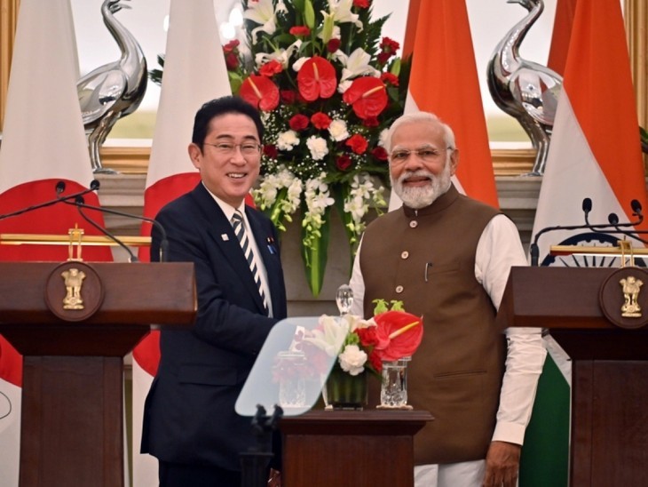 Le Premier ministre japonais, Kishida Fumio (à gauche), et le Premier ministre indien, Narendra Modi, lors d'une conférence de presse conjointe à New Delhi le 20 mars. Photo : ANI.