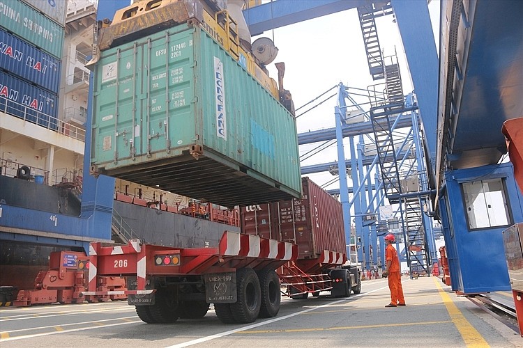 La valeur des exportations du Vietnam vers l’ASEAN a atteint 4,96 milliards de dollars, ce qui représente environ 10 % du chiffre d’affaires total des exportations du pays. Photo : congthuong.vn