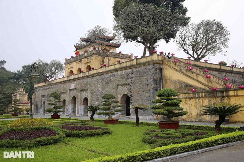 La Cité impériale de Thang Long est considérée comme une « histoire vivante » qui s’étend sur plus de 10 siècles, depuis la citadelle de Dai La à Thang Long jusqu’à aujourd’hui. Sur la photo : Doan Môn, la plus grande porte de la Cité impériale, construite sous la dynastie Ly. Photo : dantri.vn