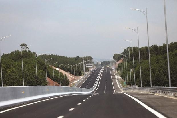 L’autoroute Vân Dôn - Mong Cai ouvre un nouvel espace de développement pour la province de Quang Ninh (Nord) et pour l’ensemble du delta du fleuve Rouge. Photo : VNA