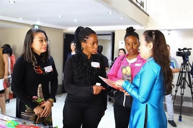 Des délégués au Forum des affaires Vietnam-Durban 2022, à Durban, le 4 novembre. Photo: VNA