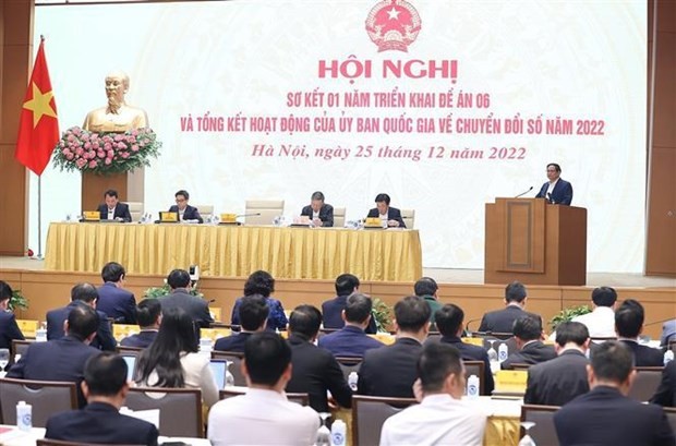 Le Premier ministre Pham Minh Chinh s'exprime lors de la conférence. Photo: VNA