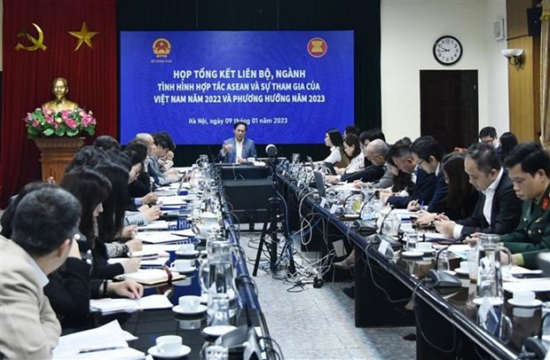 Vue de la réunion intersectorielle, à Hanoi, le 9 janvier. Photo : VNA.