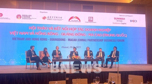 Colloque visant à promouvoir la connexion entre des entreprises vietnamiennes et celles de Hong Kong-Guangzhou-Macao (Chine). Photo: VNA