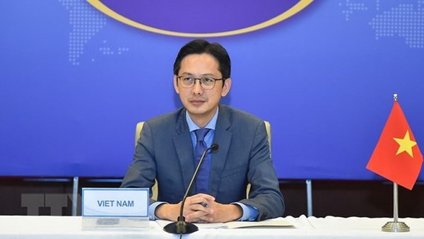 Le vice-ministre des Affaires étrangères Dô Hùng Viêt. Photo : VNA.