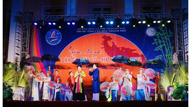 Festival de chansons et de danses folkloriques de Hanoï de 2022. Photo: Journal laodong