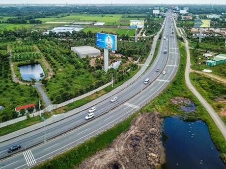 L’autoroute Cho Ben - Yen My aura une longeur totale d'environ 45 km. Photo : baochinhphu.vn