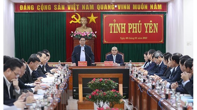 Le Premier ministre Pham Minh Chinh s'exprimant lors de la séance de travail avec les responsables clés de la province de Phu Yên, le 8 janvier. Photo: VNA