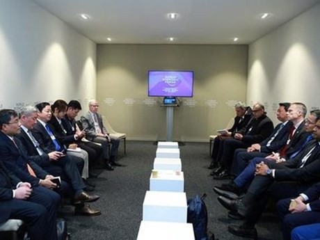 Le Vice-Premier ministre Trân Hông Hà lors de la table ronde avec les dirigeants économiques mondiaux, à Davos, le 17 janvier. Photo : VGP.