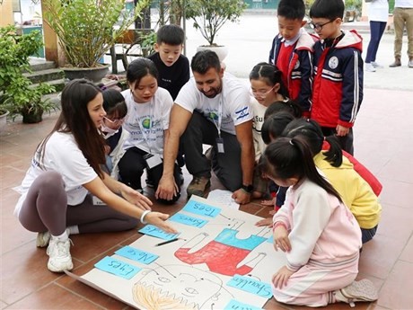 Le Vietnam s'intéresse toujours au développement des enfants et à la protection de leurs droits. Photo : VNA.