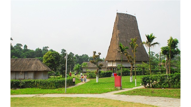 Le Village culturel et touristique des ethnies du Vietnam. Photo : baodautu.vn