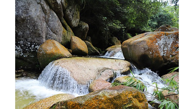 La destination touristique de la cascade Ba Tia à Bac Giang. Photo : www.congluan.vn