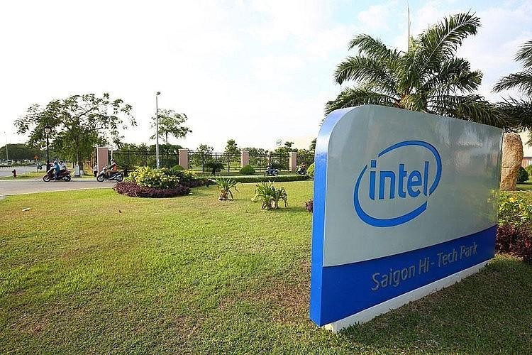 Intel injecte leur argent au Vietnam malgré les problèmes dus au COVID-19. Photo : baoquocte.vn