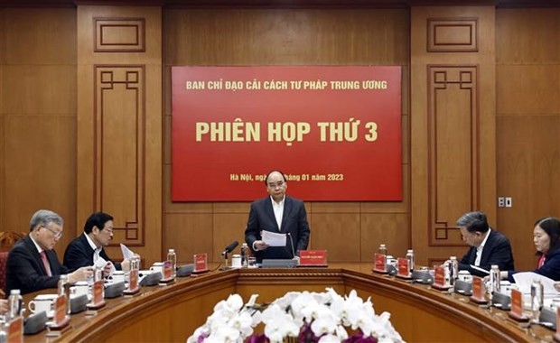 Le Président Nguyên Xuân Phuc s’exprimant lors de la 3e réunion du Comité central de pilotage de la réforme judiciaire, à Hanoi, le 9 janvier. Photo : VNA.