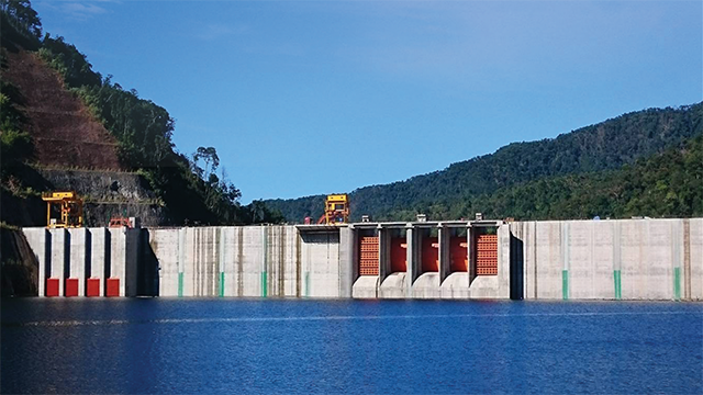 La centrale hydroélectrique de Xekamane 1 dans la province d'Attapeu. Photo : thodai.com.vn