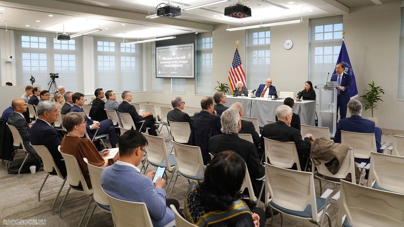 Séminaire sur les accords de paix de Paris et leurs impacts sur les relations entre le Vietnam et les États-Unis. Photo : baoquocte.vn