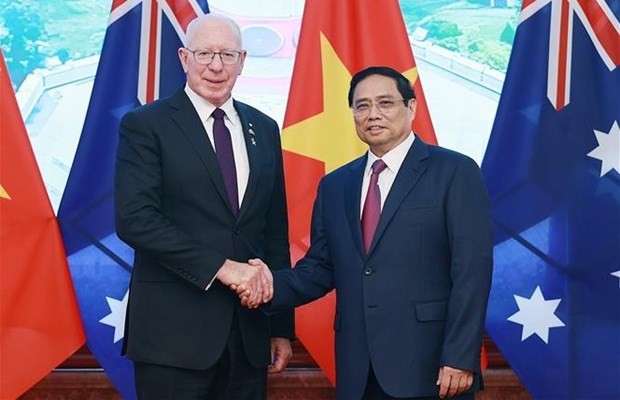 Le Premier ministre vietnamien, Pham Minh Chinh (à droite), et le Gouverneur général d'Australie, David Hurley. Photo : VNA.
