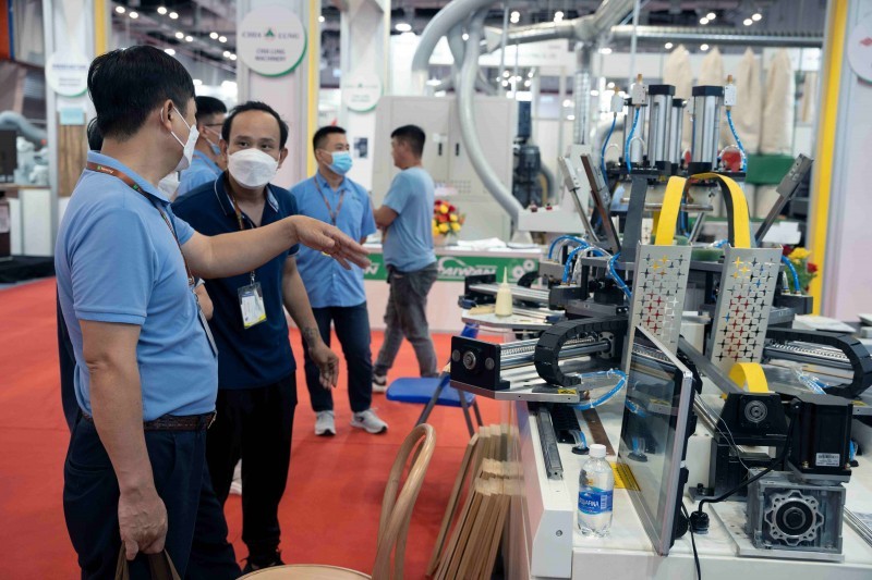 BIFA Wood Vietnam 2023 présentera des technologies avancées de transformation du bois, des machines et des matières premières dans plus de 700 stands. Photo : congthuong.com.vn