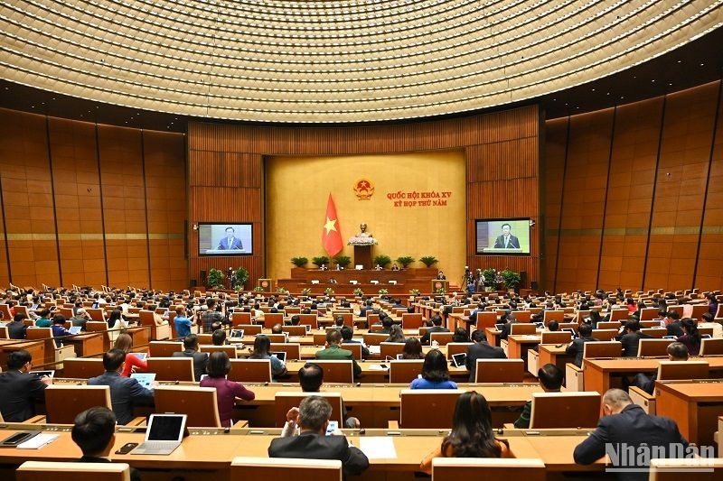 La 5e session de la XVe Assemblée nationale s’est clôturée samedi après-midi 24 juin à Hanoï. Photo : NDEL.