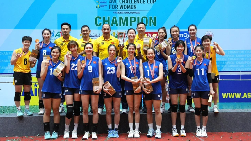 L’équipe féminine vietnamienne de volleyball. Photo : NDEL.